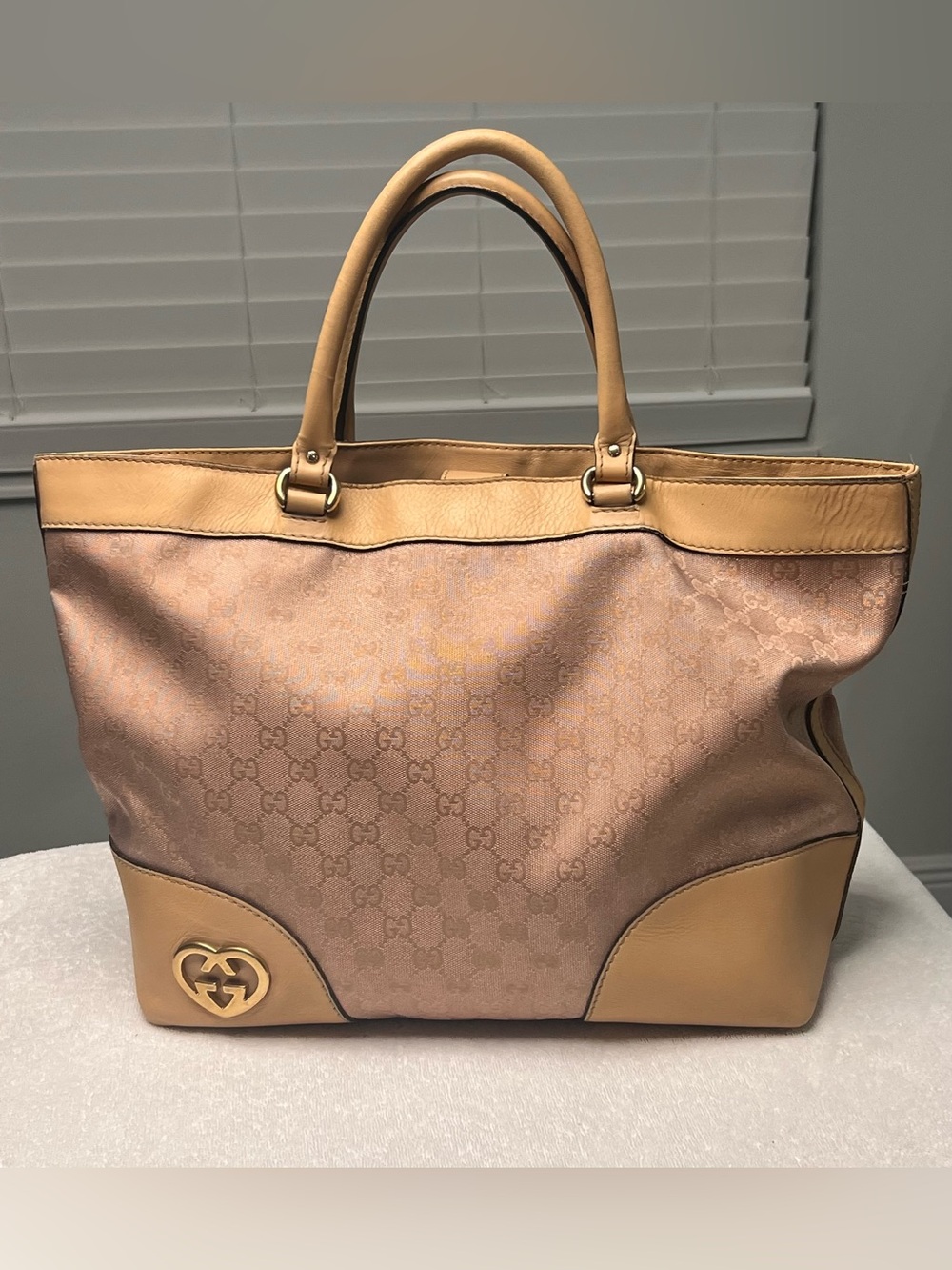 Gucci Lovely Tote Metallic Pink GG Canvas Beige Leather Entrupy Authentic